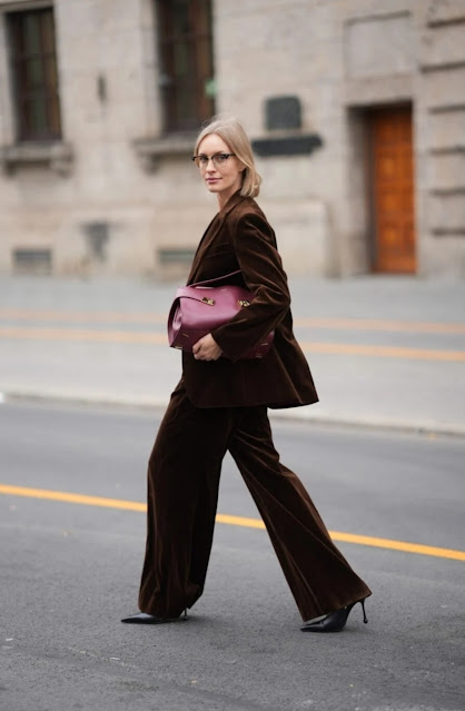 Festive glam: The velvet pants we’ll be wearing now